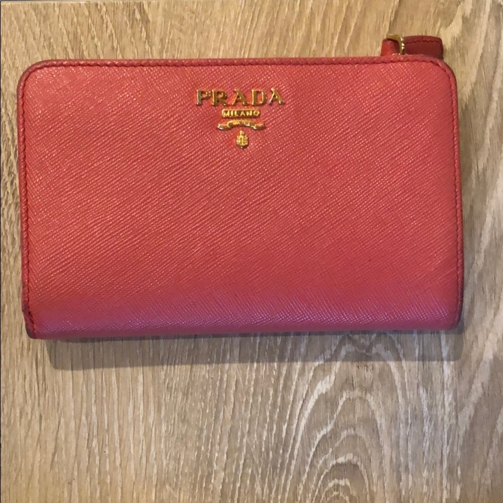 Prada Pink Wallet - Picture 2 of 4